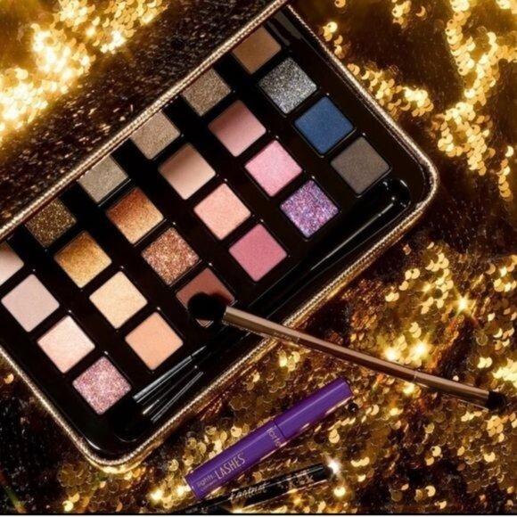 NIB TARTE LIMITED EDITION WINTER WONDERLAND LUXE EYESHADOW PALETTE AND MINIS SET - Picture 1 of 15